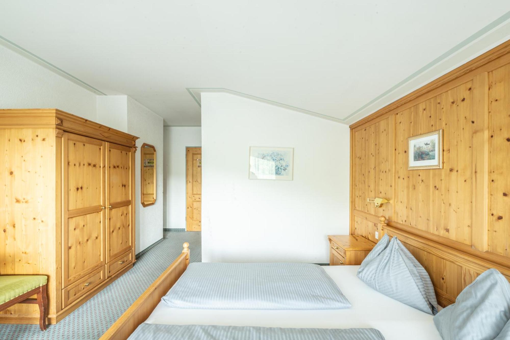 Hotel Engel Alberschwende Bagian luar foto
